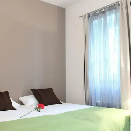 Central Prague Apartments Daire *