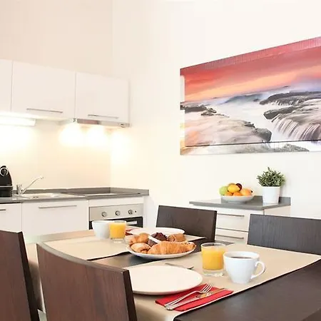 Central Prague Apartments Daire *