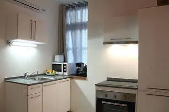 Central Prague Apartments Daire *