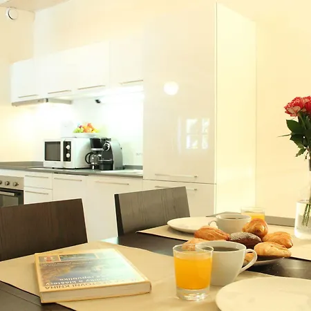 Central Prague Apartments Daire *