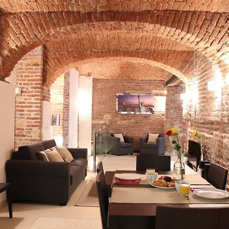 Central Prague Apartments Daire Prag