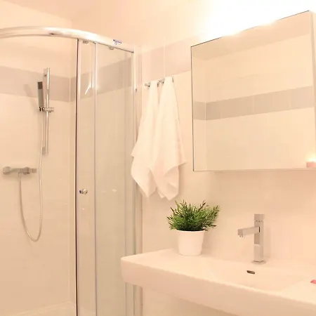 Central Prague Apartments Daire *